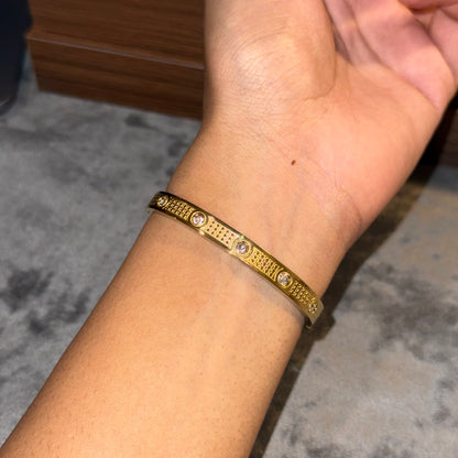 Hexa Sparkle Bangle (Thin Wrist)