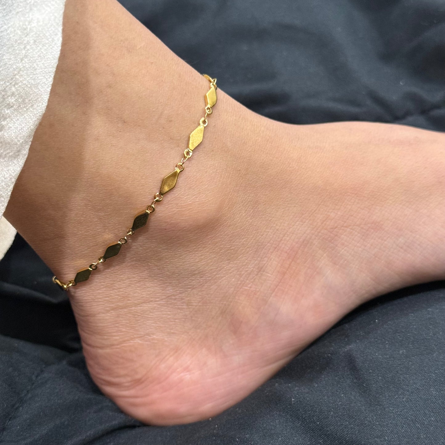 Contemporary Evee Anklet (Single)