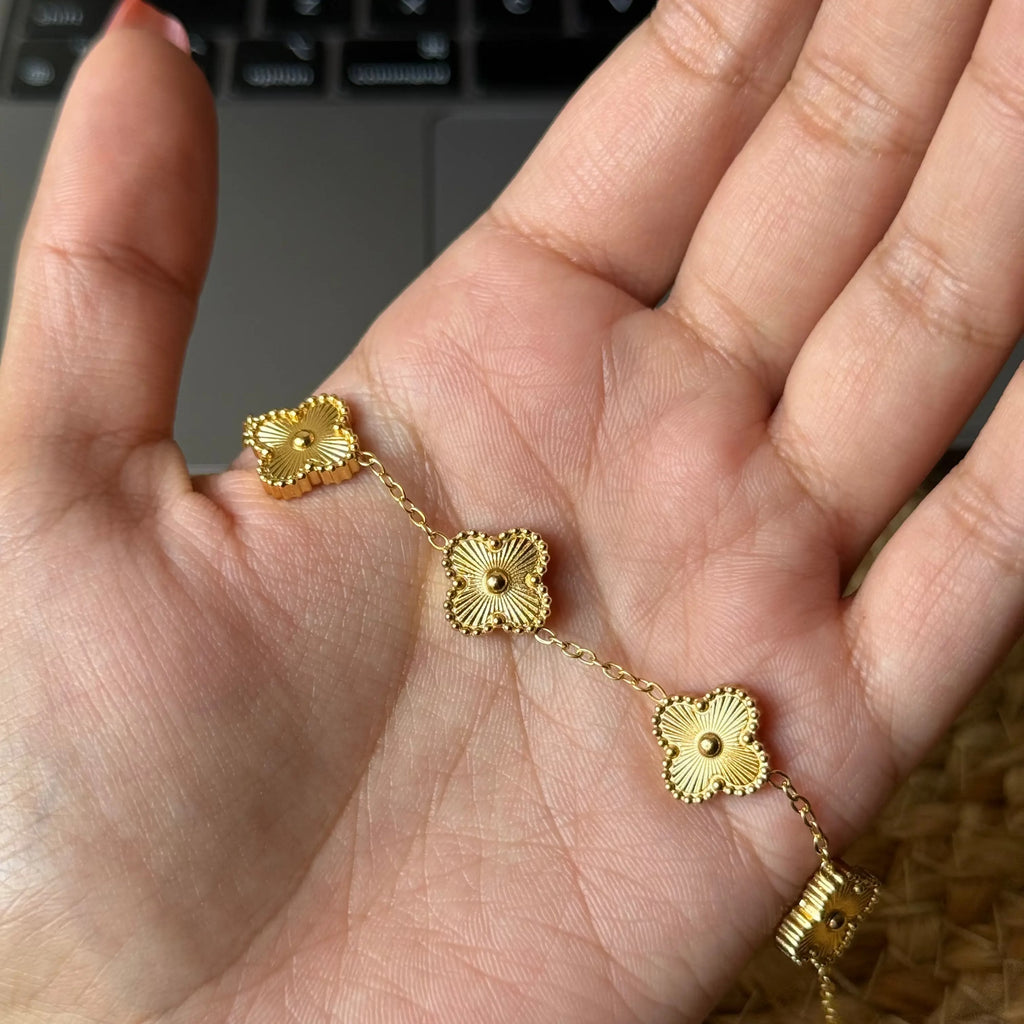 Gold Clover Bracelet HOUSE OF LAILA