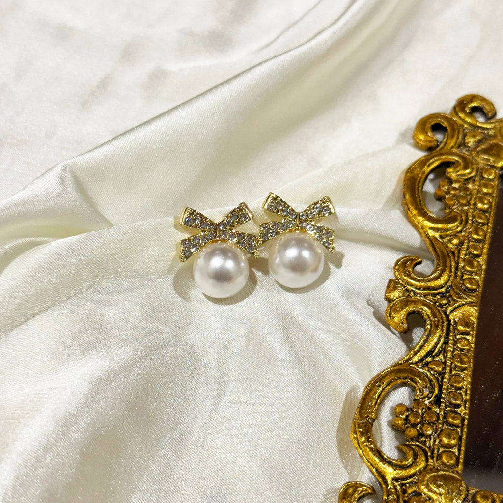 Venus Bow Earrings HOUSE OF LAILA