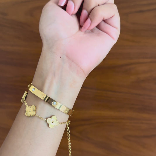 Gold Clover Bracelet