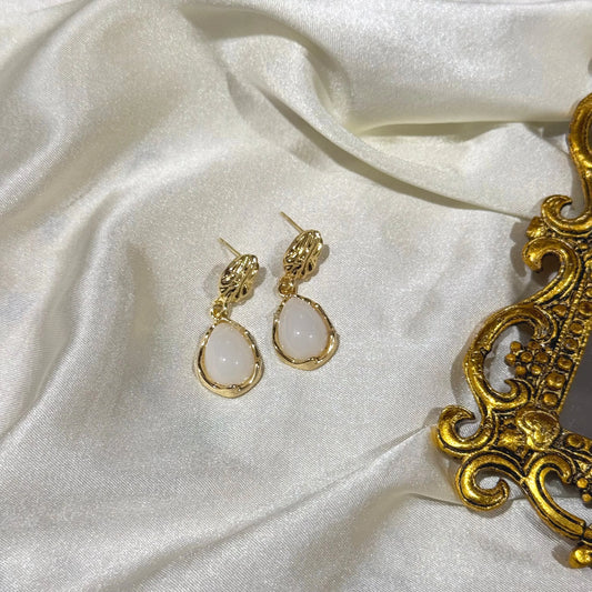 Shell Drop Studs HOUSE OF LAILA