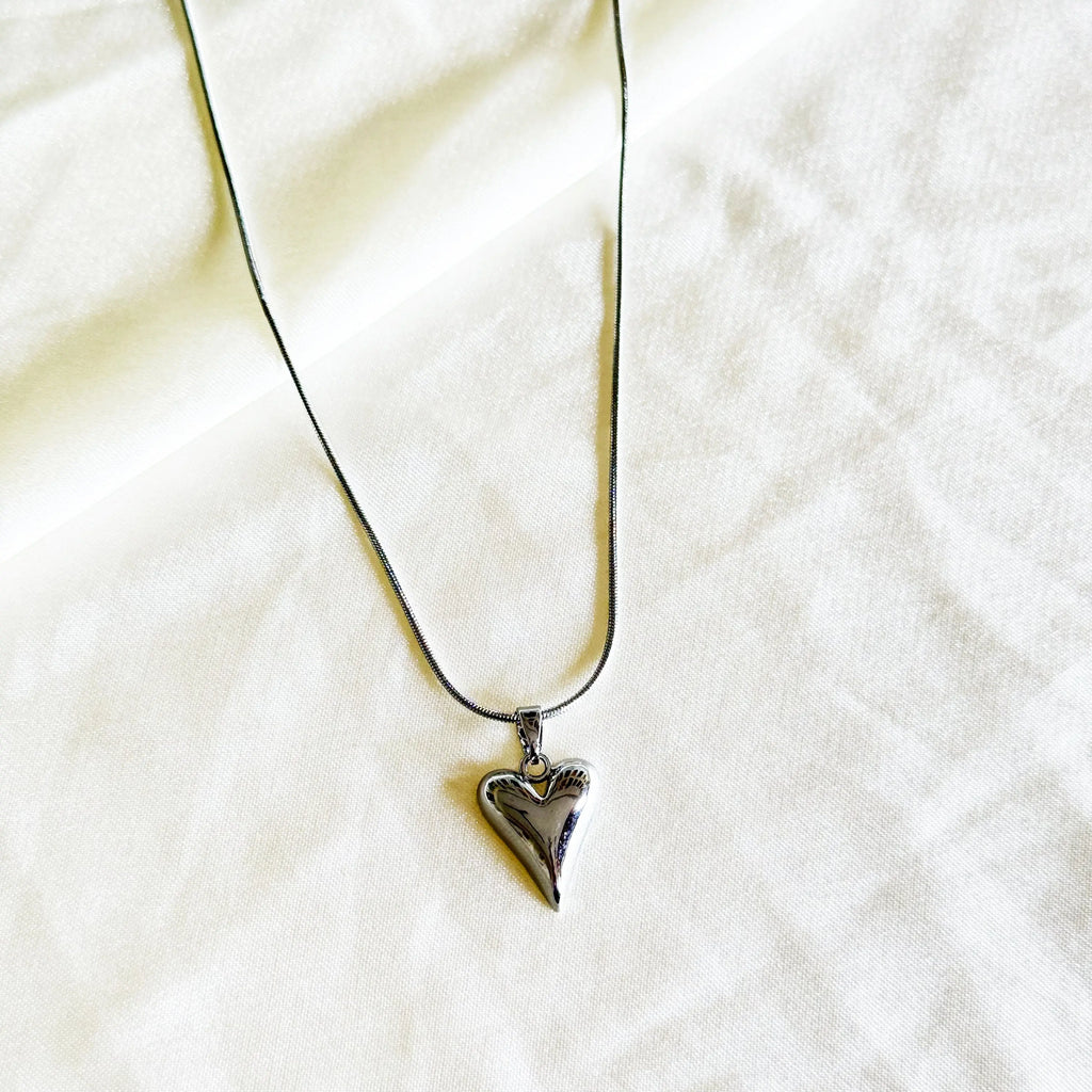 Refection Heart Necklace HOUSE OF LAILA