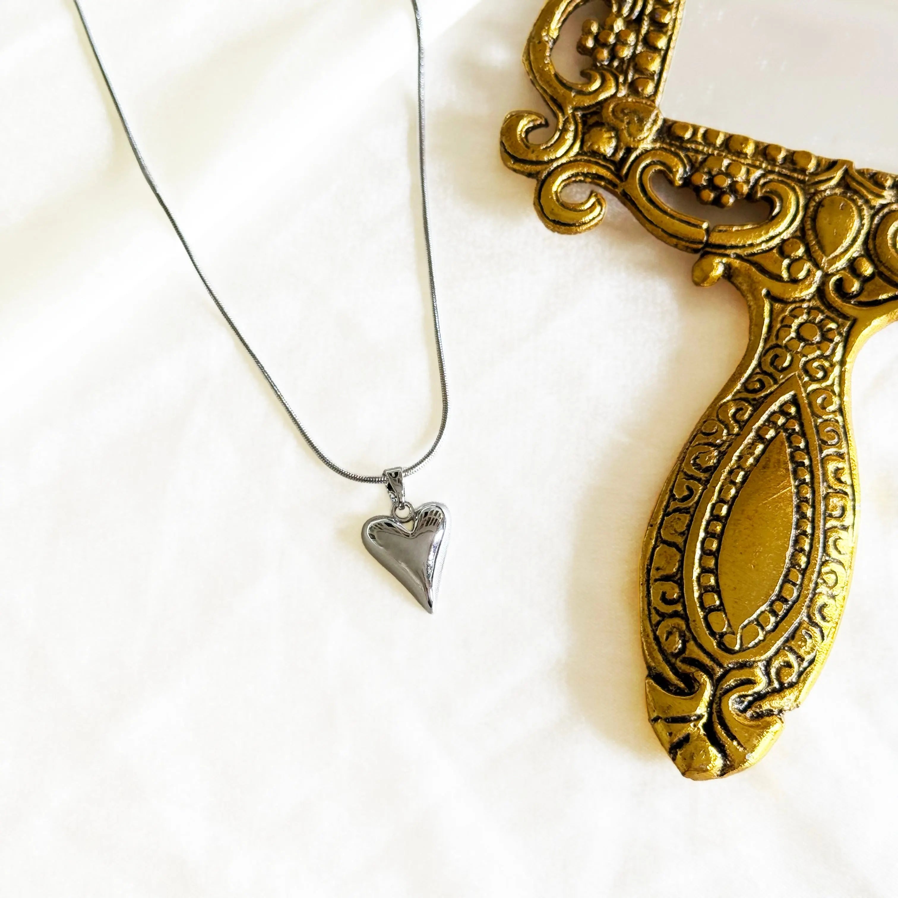 Refection Heart Necklace HOUSE OF LAILA