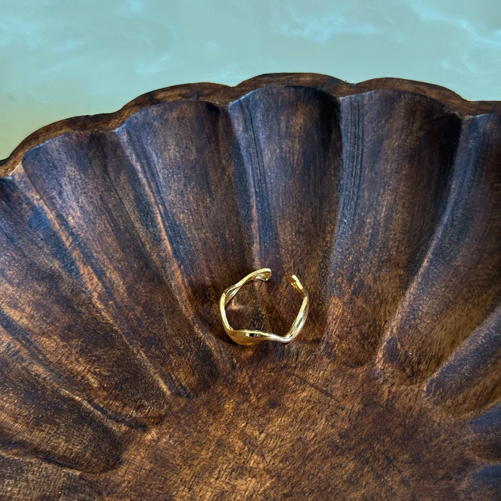 Wavy Ring HOUSE OF LAILA