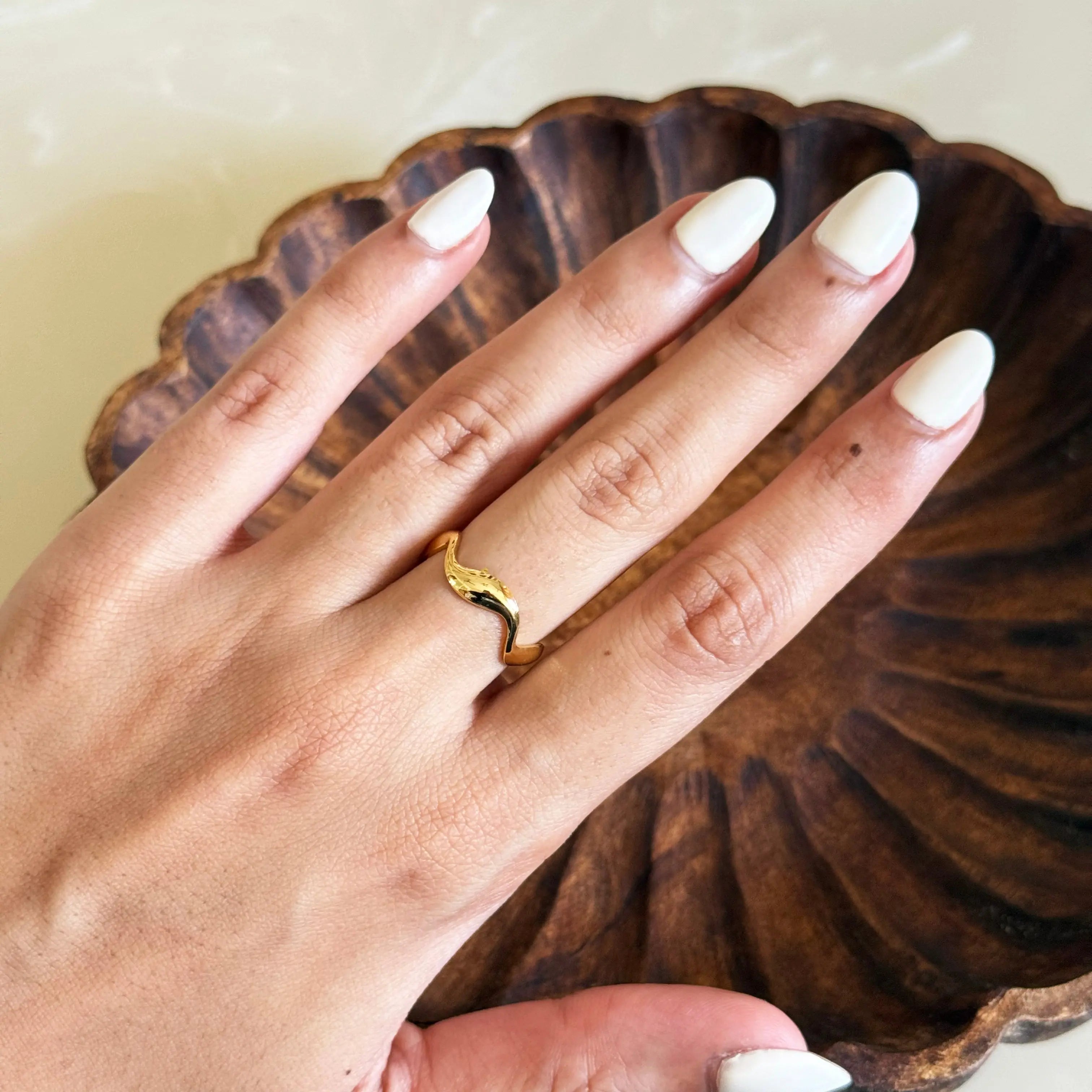 Wavy Ring HOUSE OF LAILA